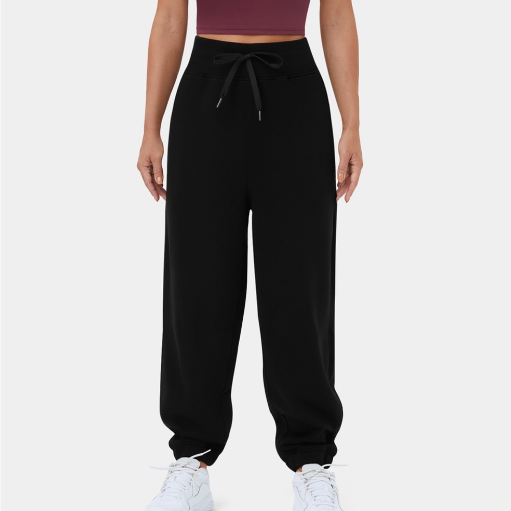 Womens HALARA joggers